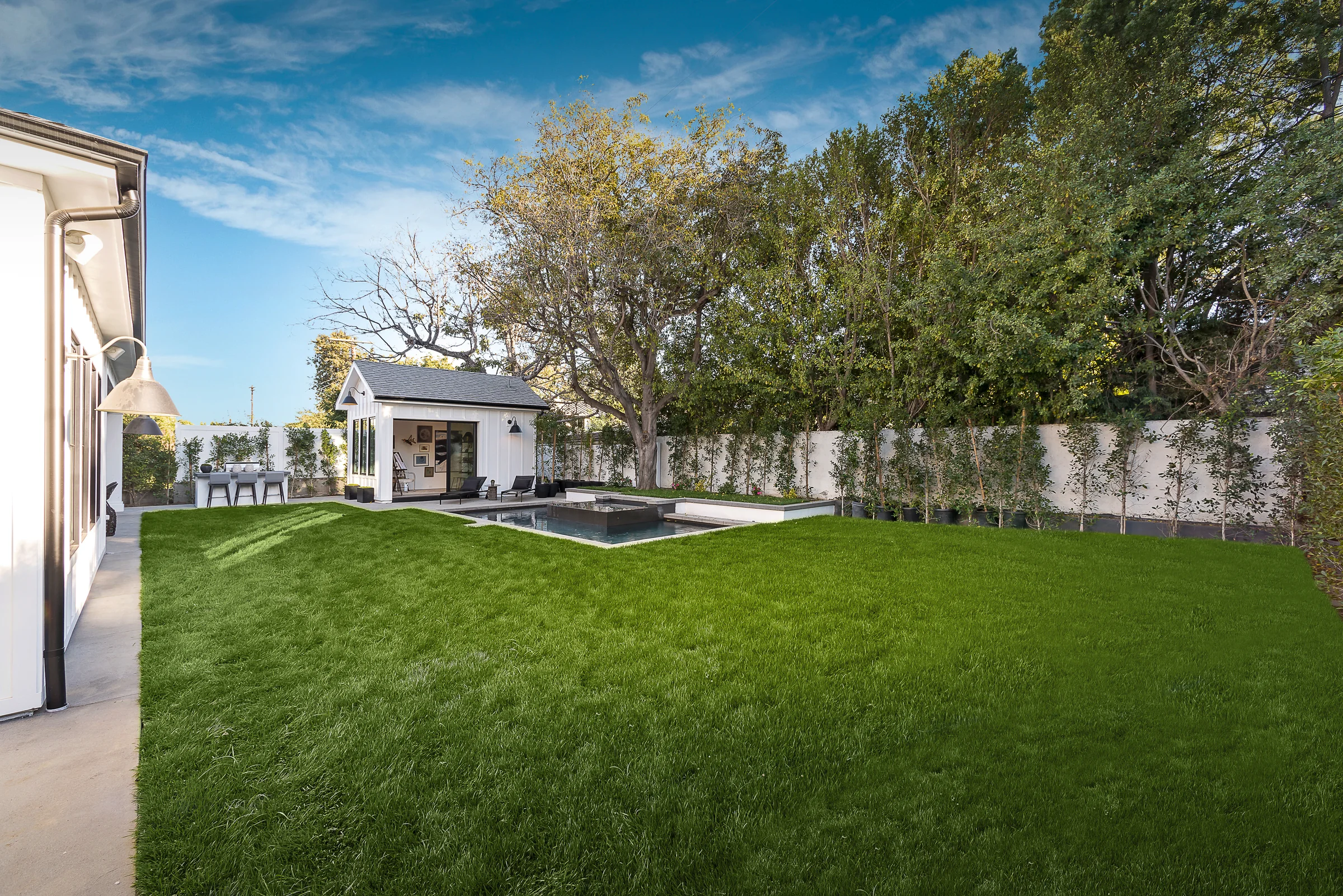 12530 Kling Street · Project photograph 10
